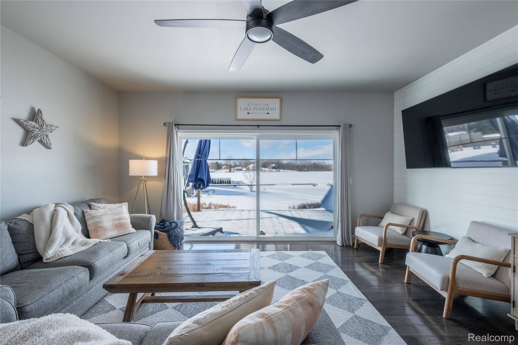 Fenton, MI 48430,3442 COTTAGE COVE DR