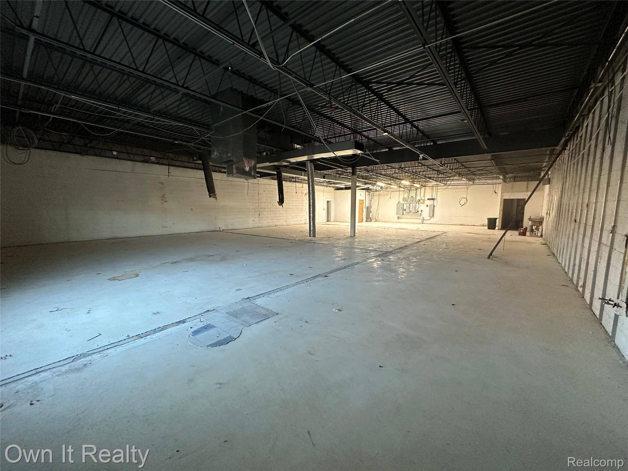 Detroit, MI 48219,16136 Telegraph RD