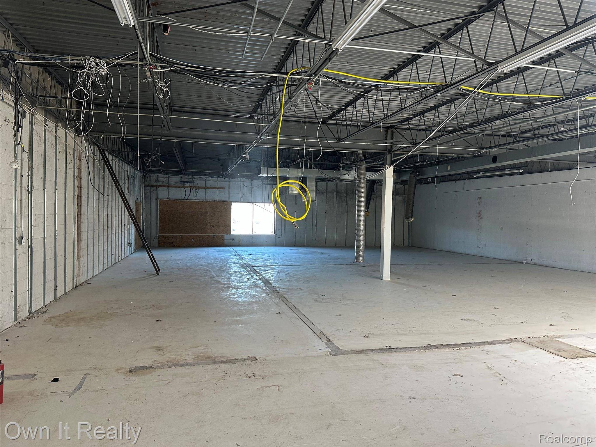 Detroit, MI 48219,16136 Telegraph RD