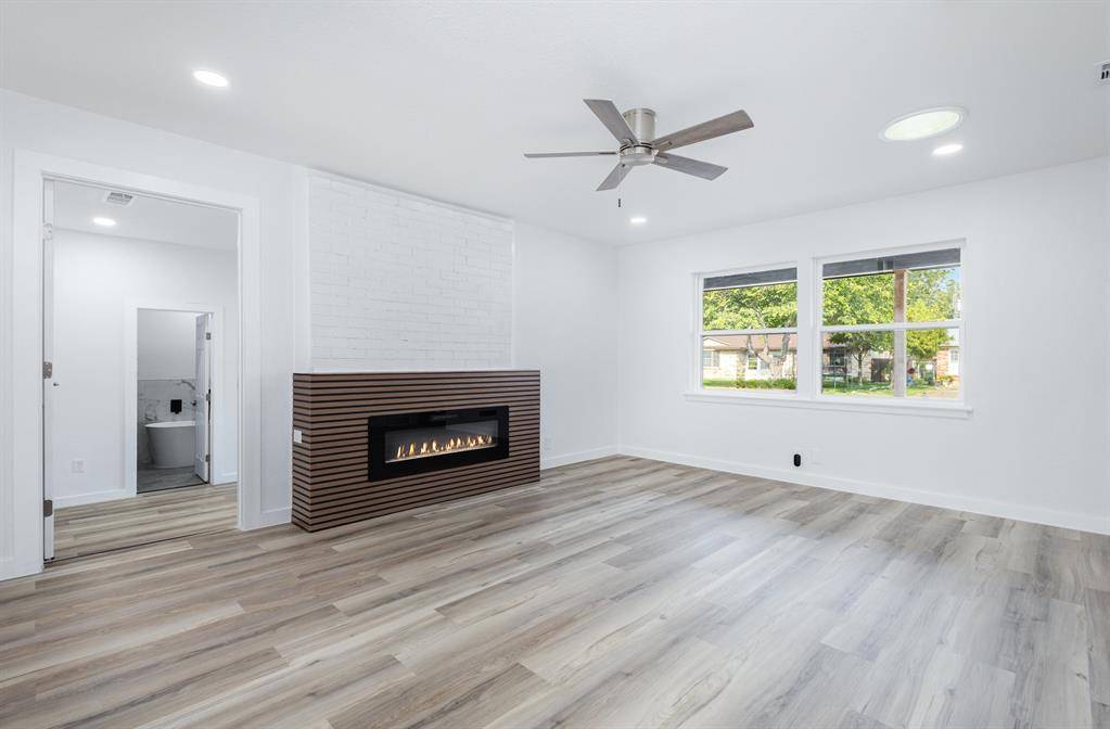 Dallas, TX 75228,11046 Delford Circle