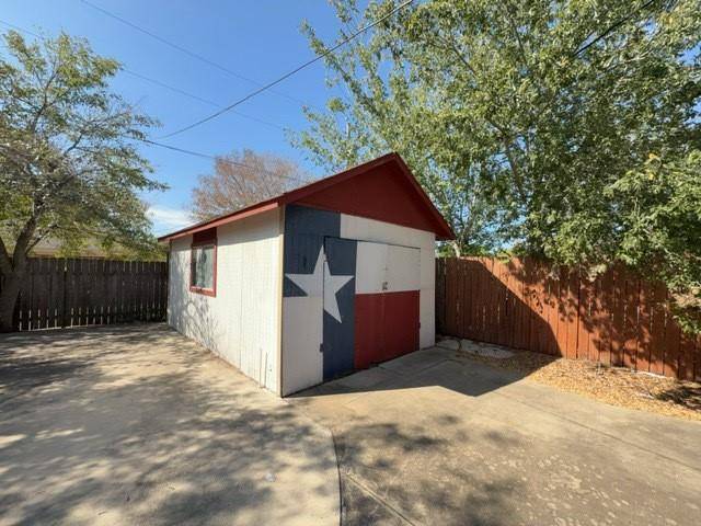Pleasanton, TX 78064,1217 Vivian Street