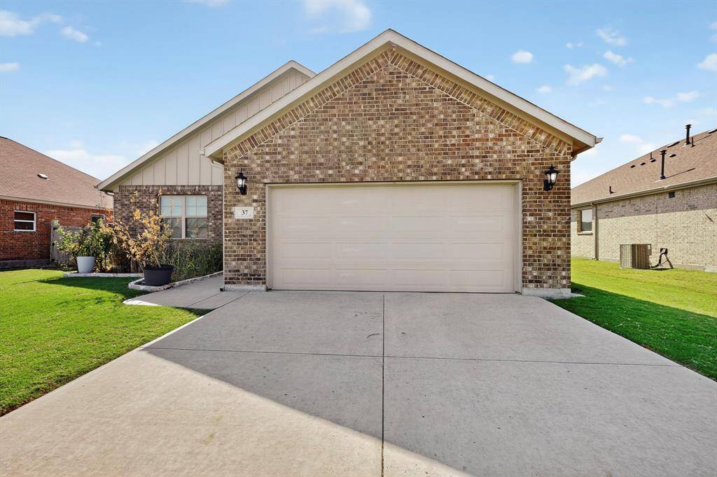 Sanger, TX 76266,37 Pleasant Valley