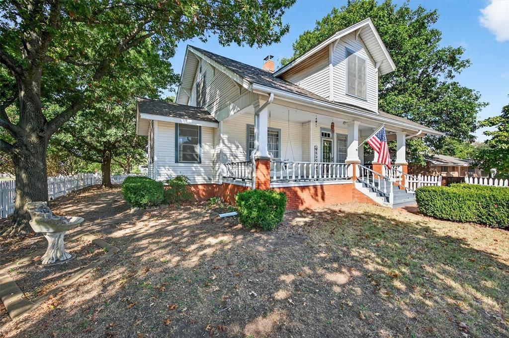 Leonard, TX 75452,201 N Main Street