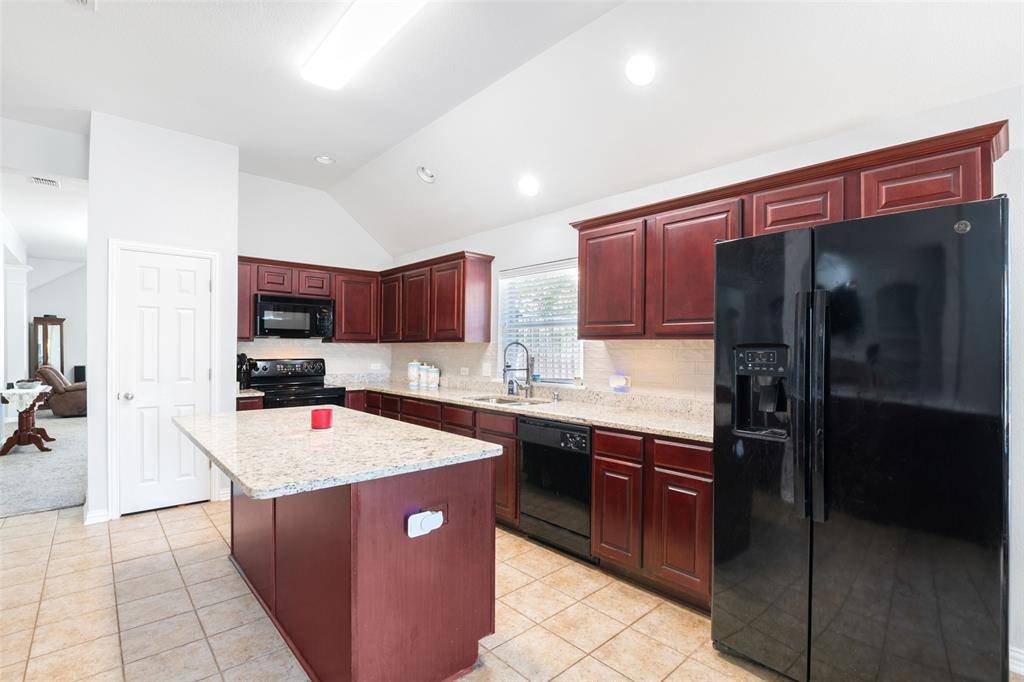 Anna, TX 75409,236 Birdbrook Drive