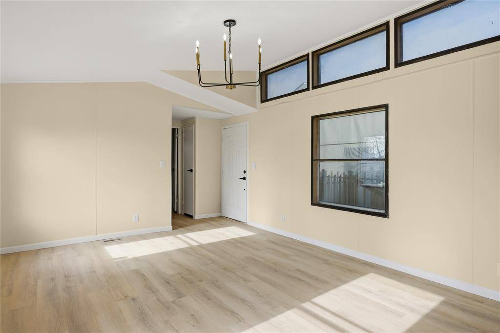 Granbury, TX 76049,821 Flamingo Road