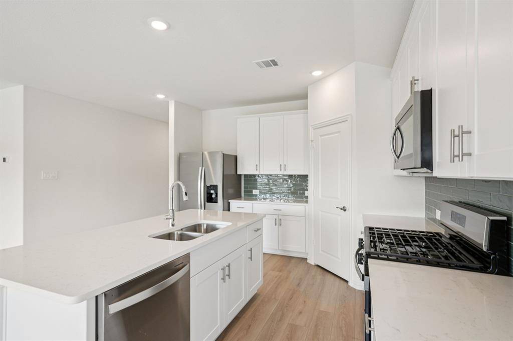 Lavon, TX 75166,1022 Eagle Run Lane