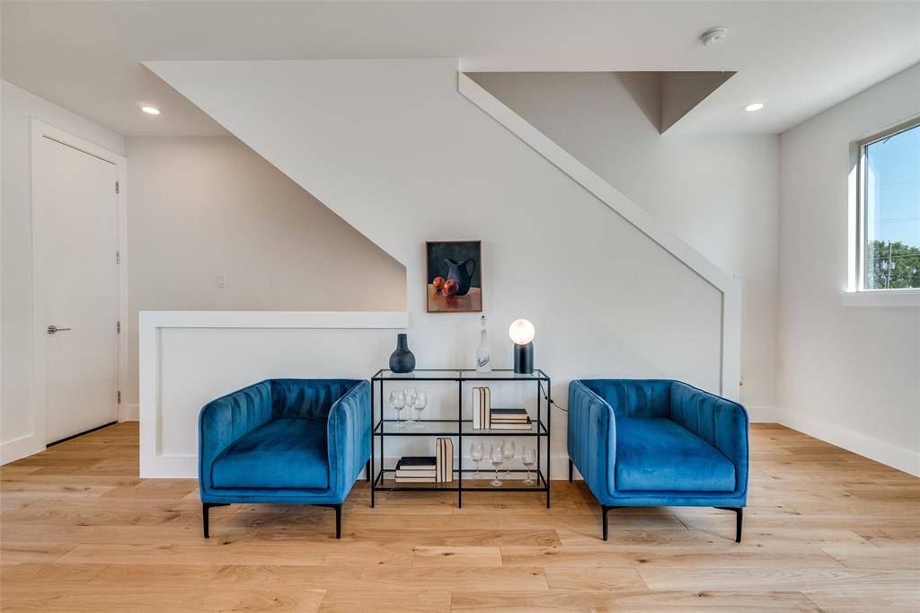 Farmers Branch, TX 75001,3940 Spring Valley Road #3