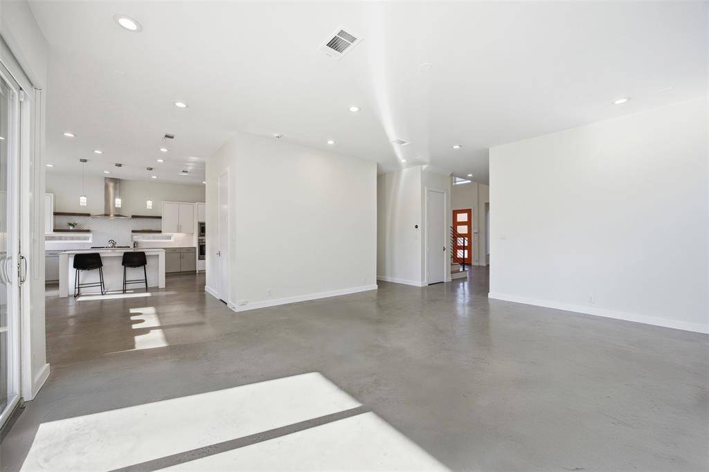 Dallas, TX 75206,5326 Manett Street