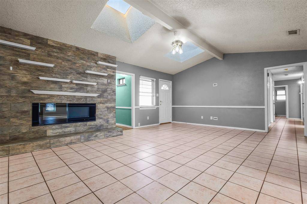 Duncanville, TX 75116,607 Willowbrook Circle