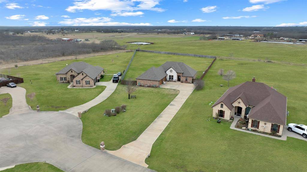 Oak Ridge, TX 75142,1033 Chartres