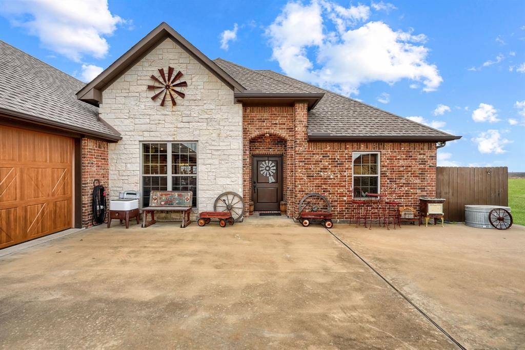 Oak Ridge, TX 75142,1033 Chartres