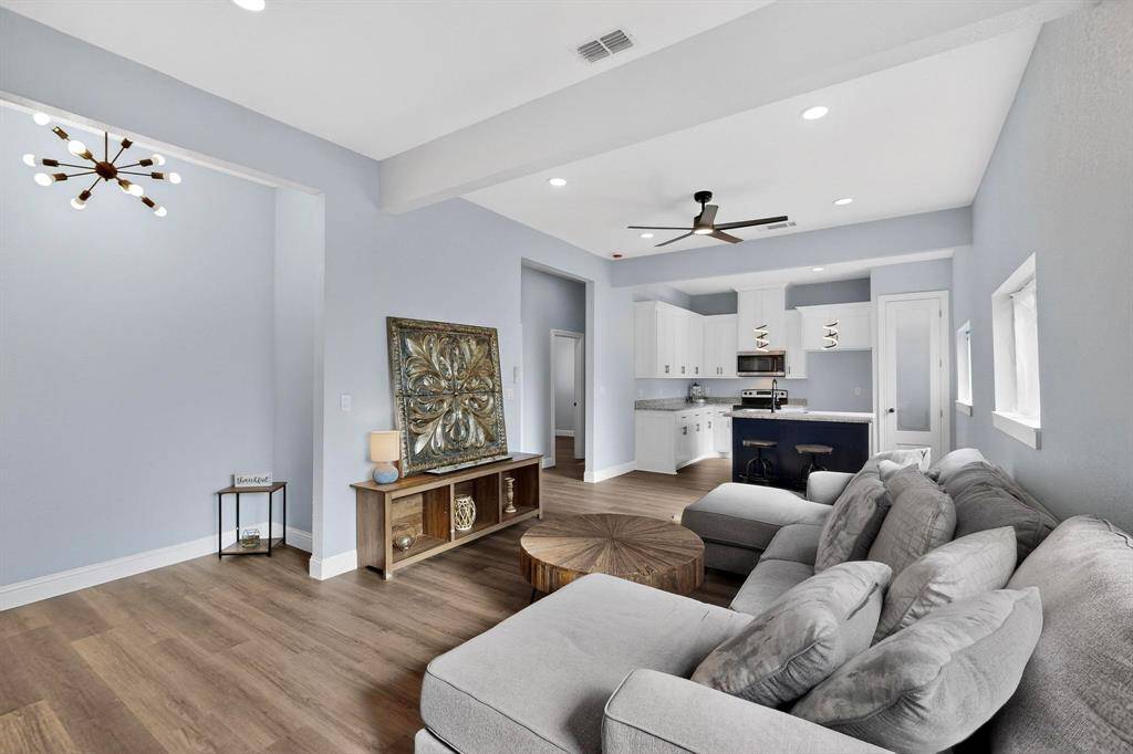 Fort Worth, TX 76164,2216 Ross Avenue