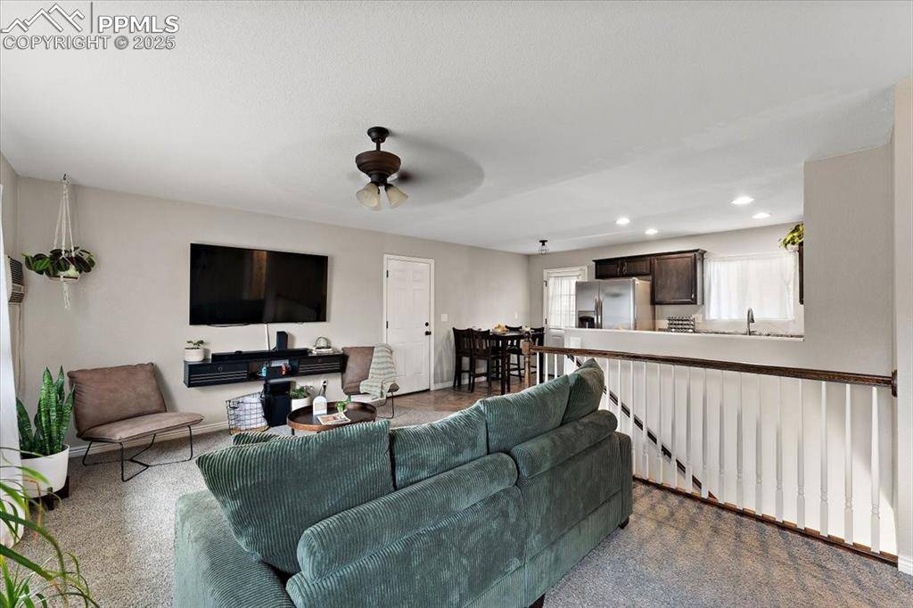 Colorado Springs, CO 80906,1304 Burnham ST