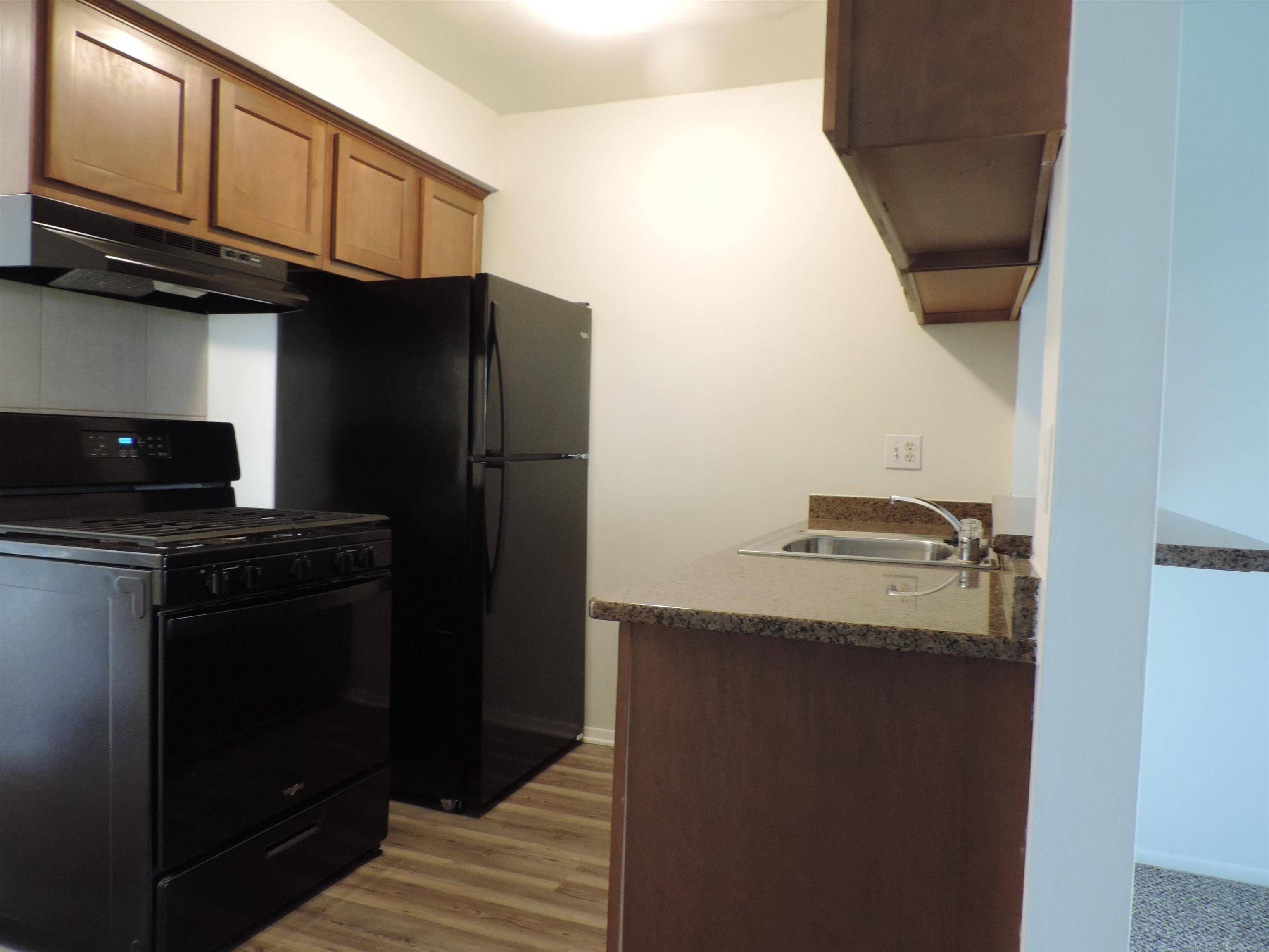 Sterling Heights, MI 48312,8432 Hickory DR