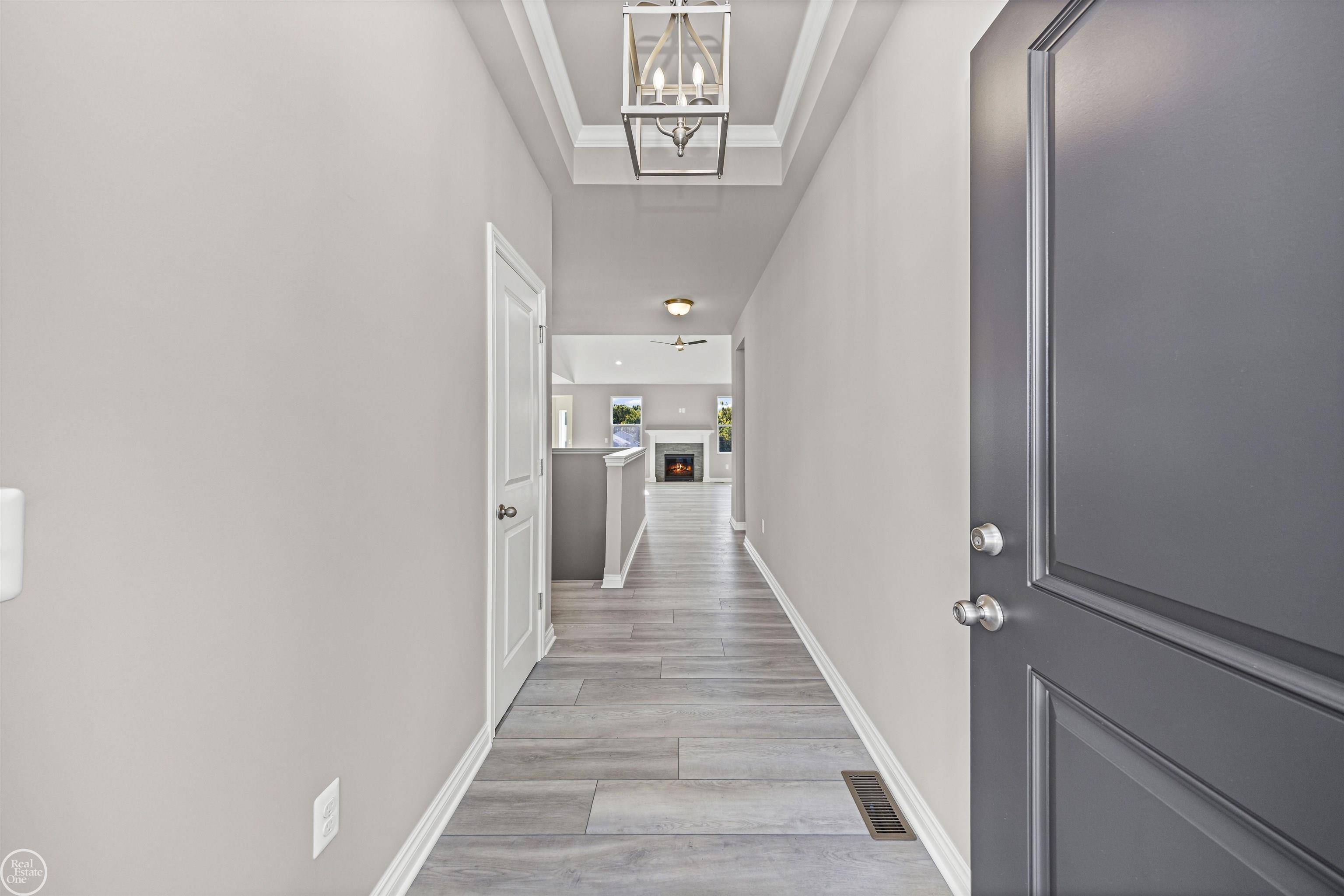 Waterford, MI 48327,7931 Jordan DR