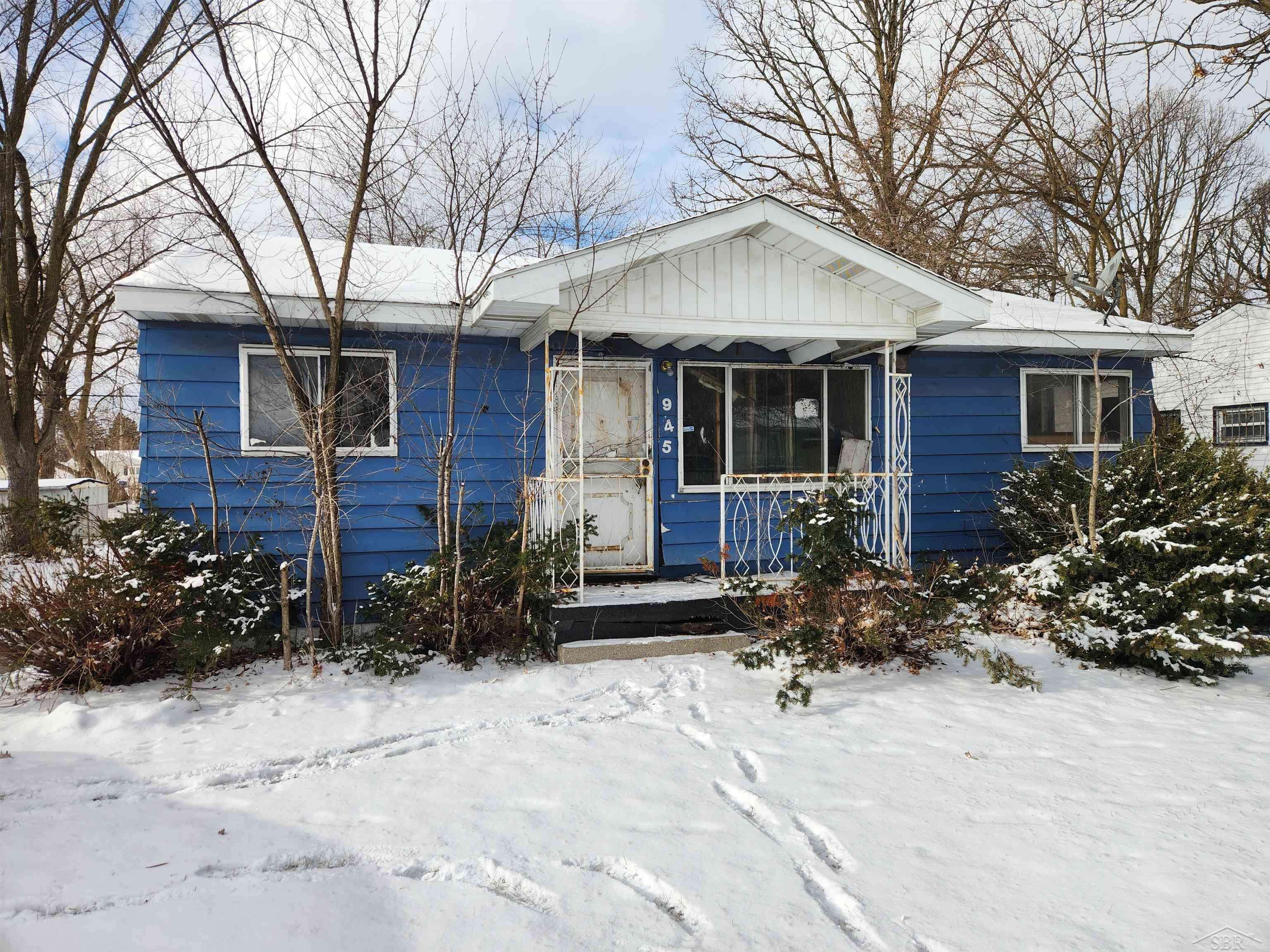 Saginaw, MI 48601,945 S 27th ST