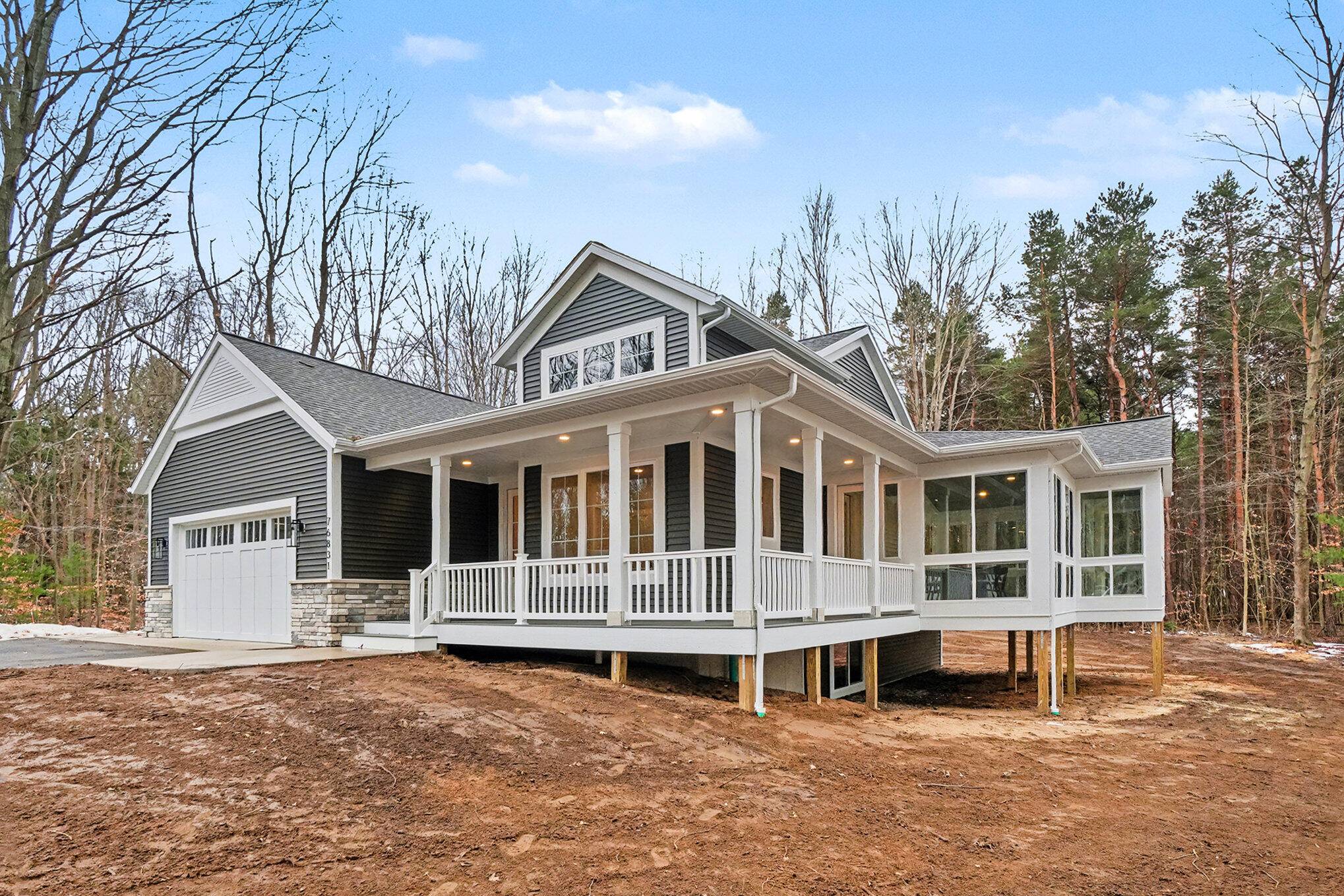 South Haven, MI 49090,76831 Wood Crest CT