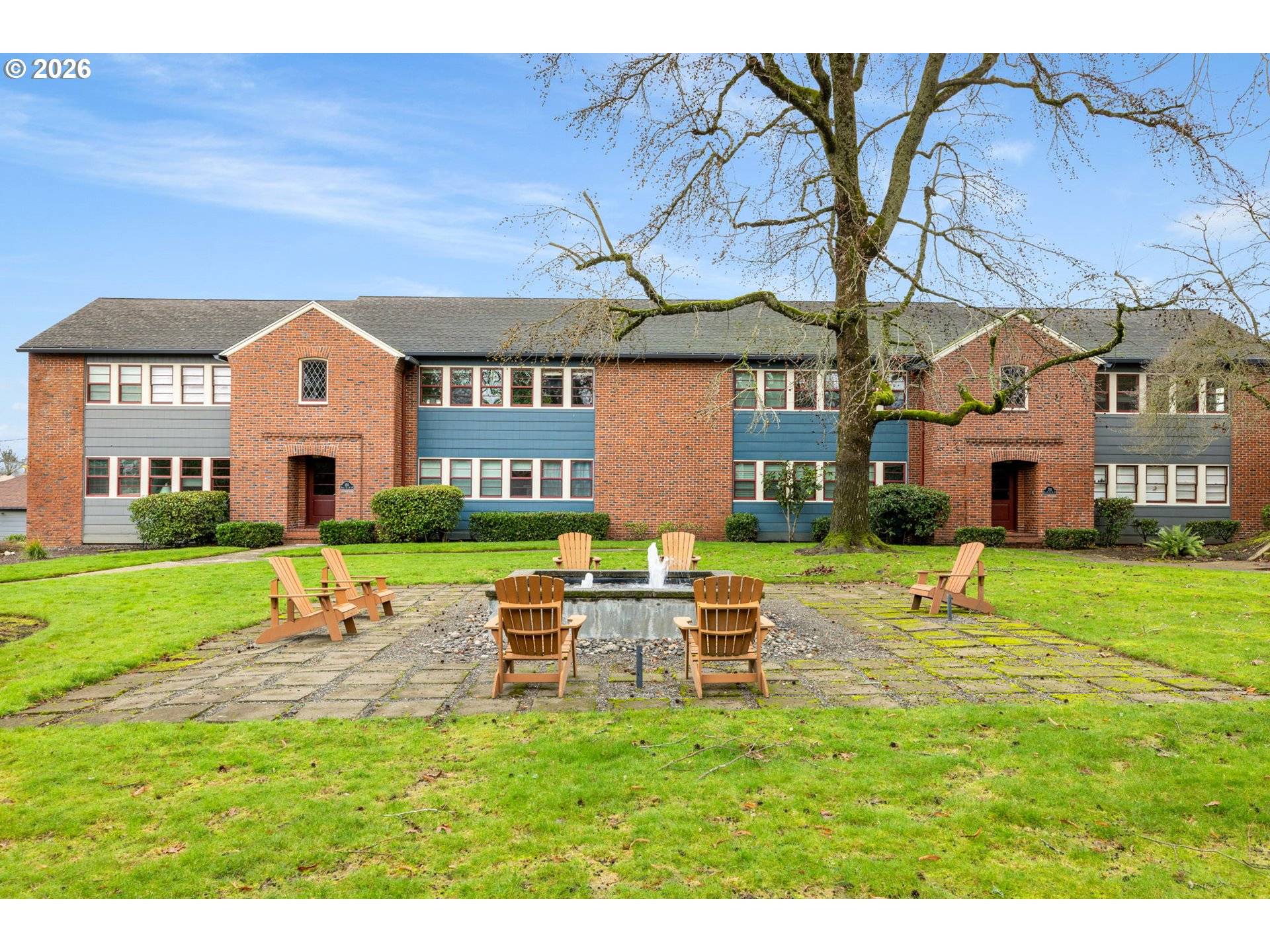 Portland, OR 97213,255 NE 61 AVE #12