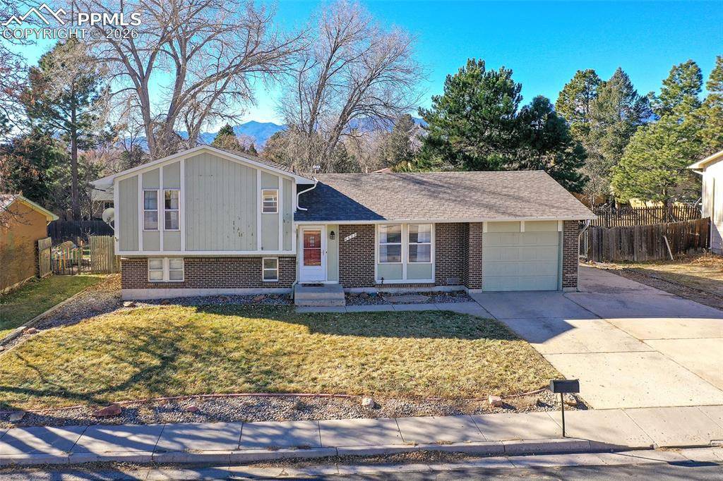 Colorado Springs, CO 80918,4622 Sprucewood DR