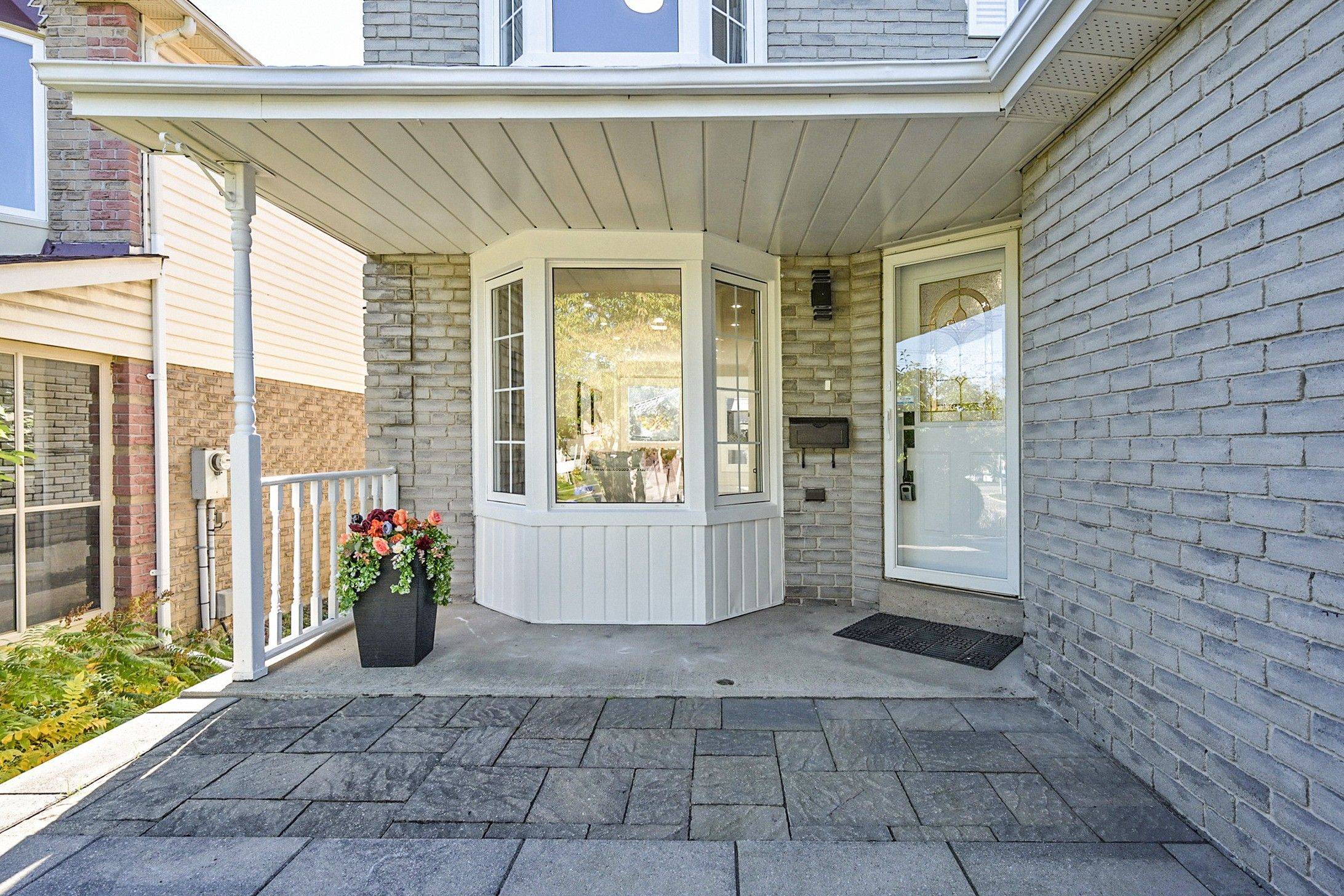 Pickering, ON L1V 5B5,1093 Glenanna RD