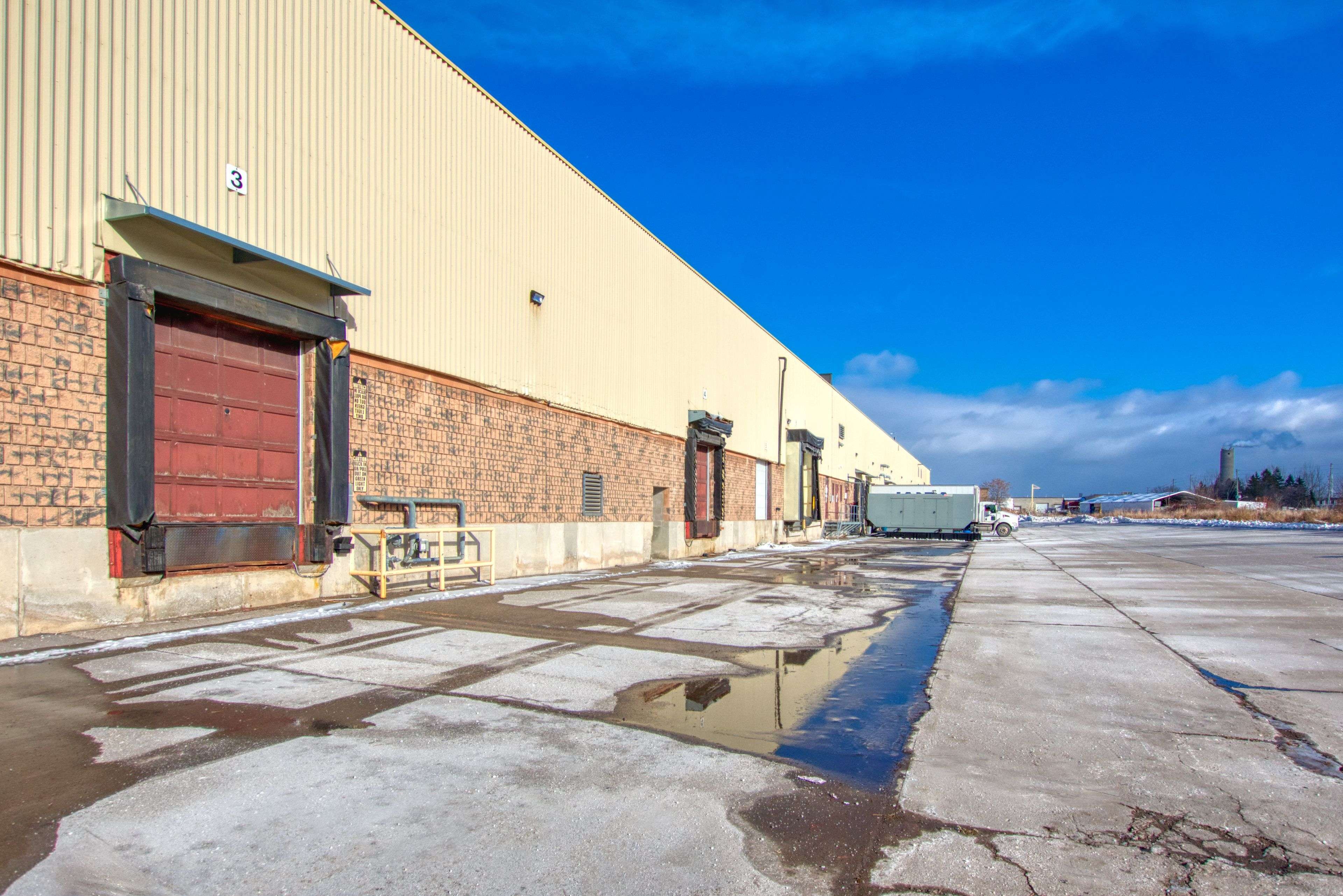 Pickering, ON L1W 3H9,1725 McPherson CRES #1