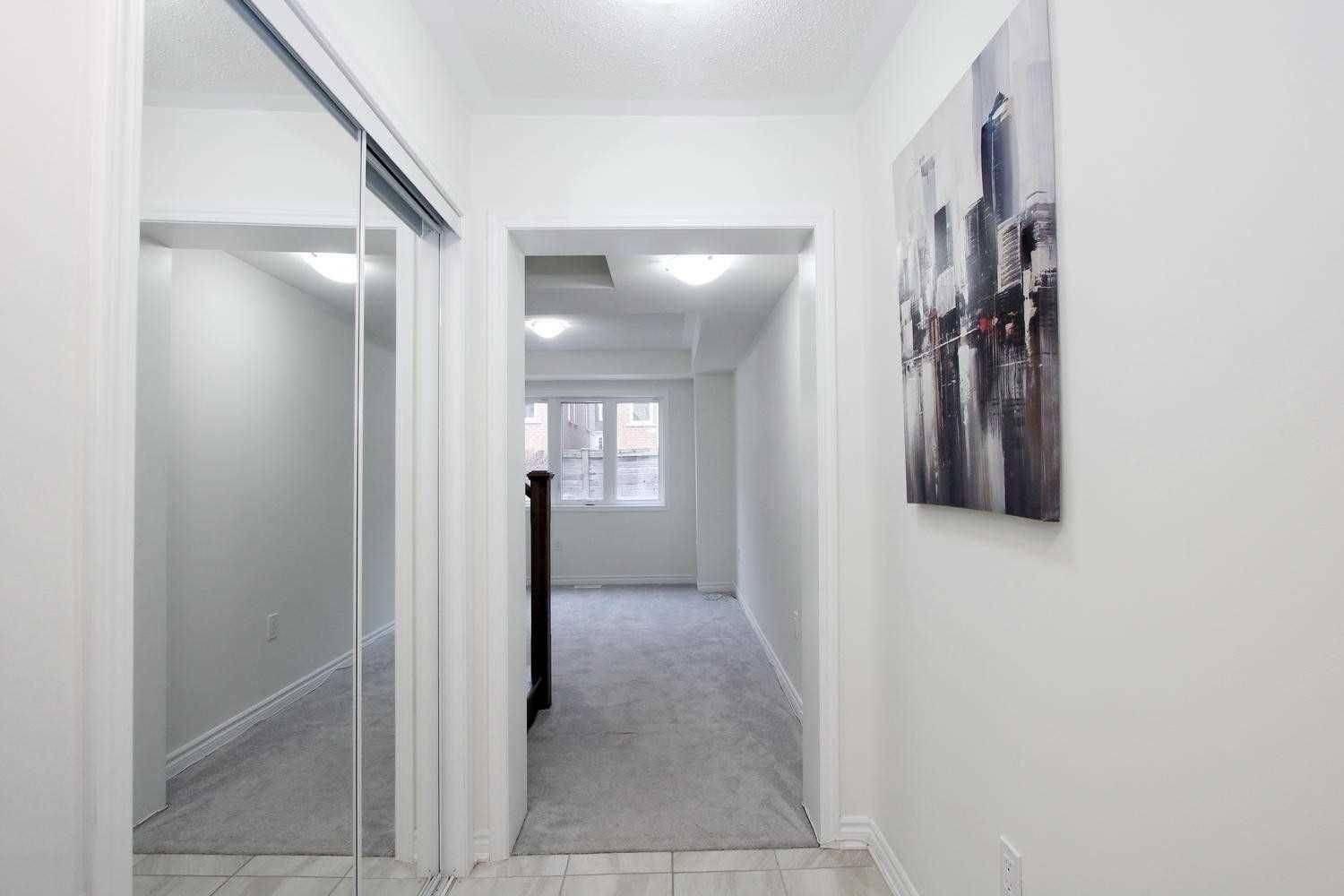 Toronto E04, ON M1L 0J4,39 Fusilier DR