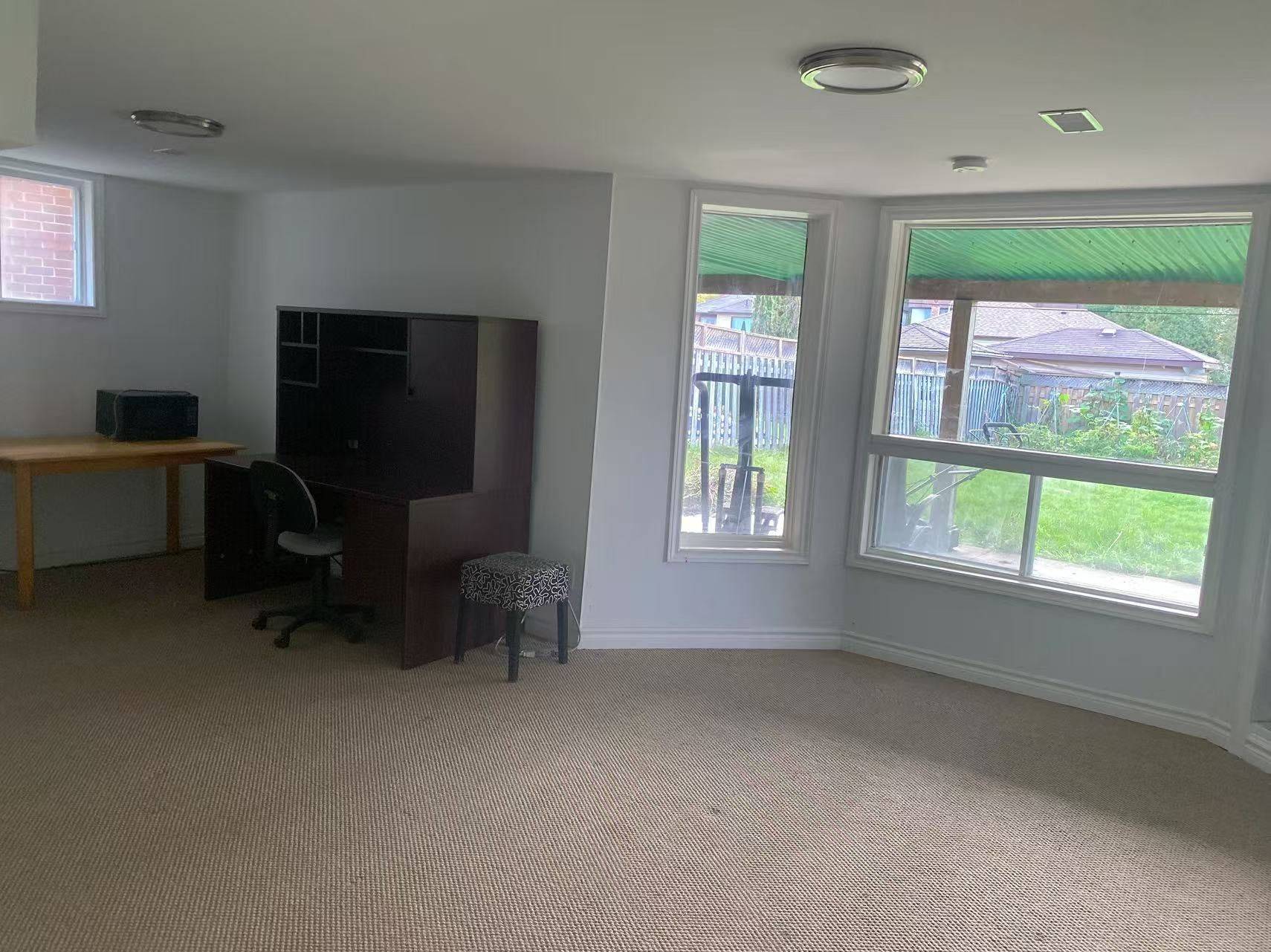 Oshawa, ON L1G 7W2,45 Taylorwood RD #Bsmt