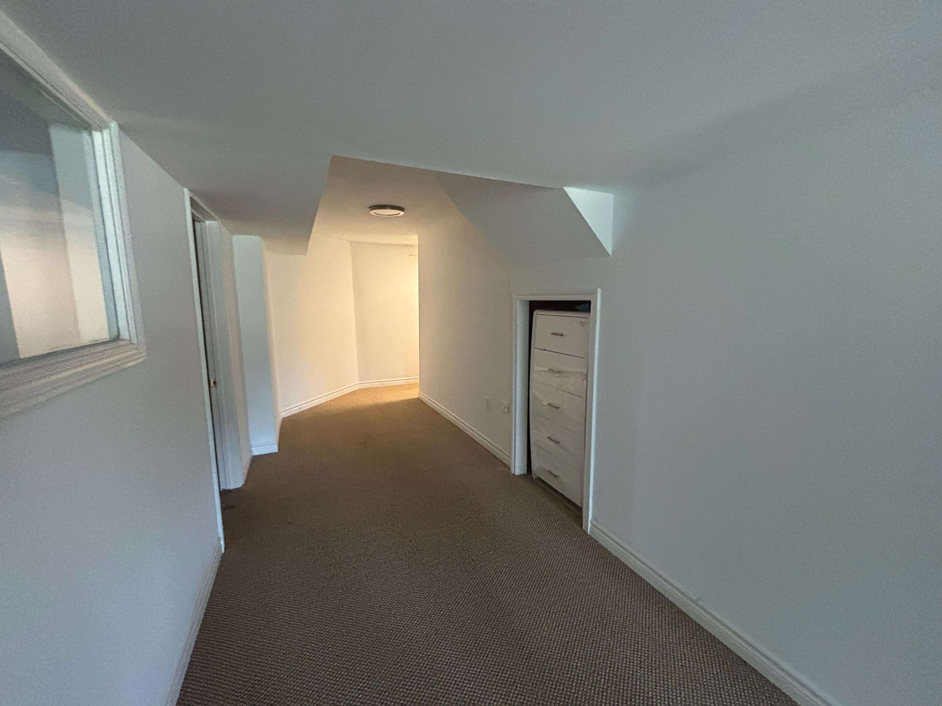 Oshawa, ON L1G 7W2,45 Taylorwood RD #Bsmt