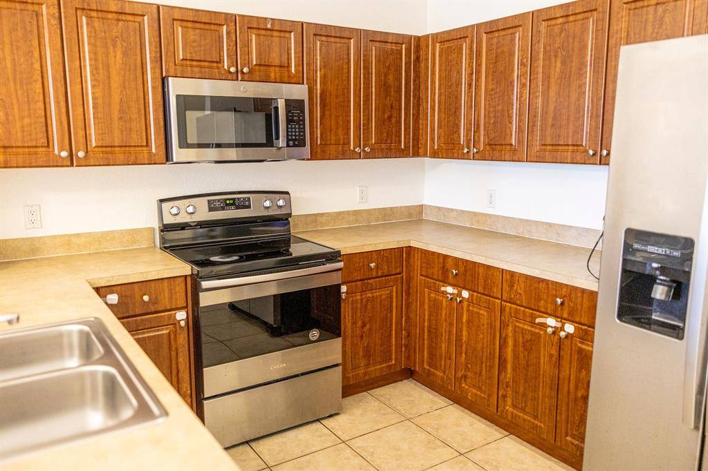 Tamarac, FL 33321,8308 Prestige Commons Dr