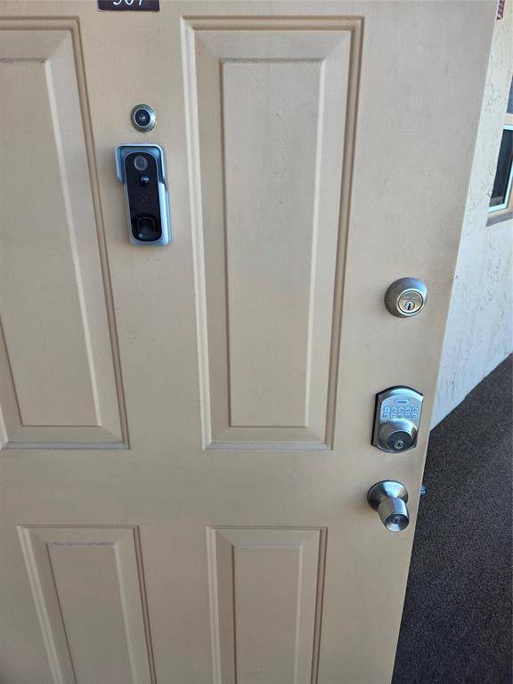 Davie, FL 33328,3001 W Rolling Hills Cir #507