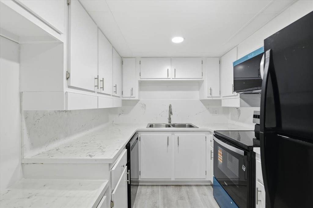 Lauderhill, FL 33319,6101 N Falls Circle Dr #309