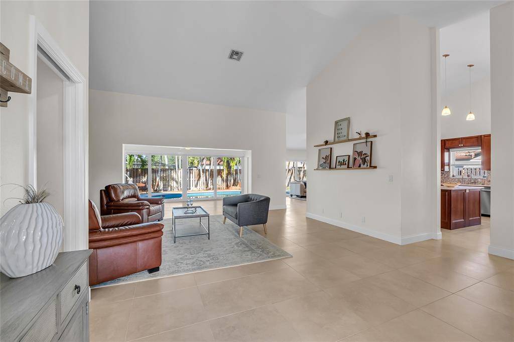 Delray Beach, FL 33445,3605 SW 23rd St