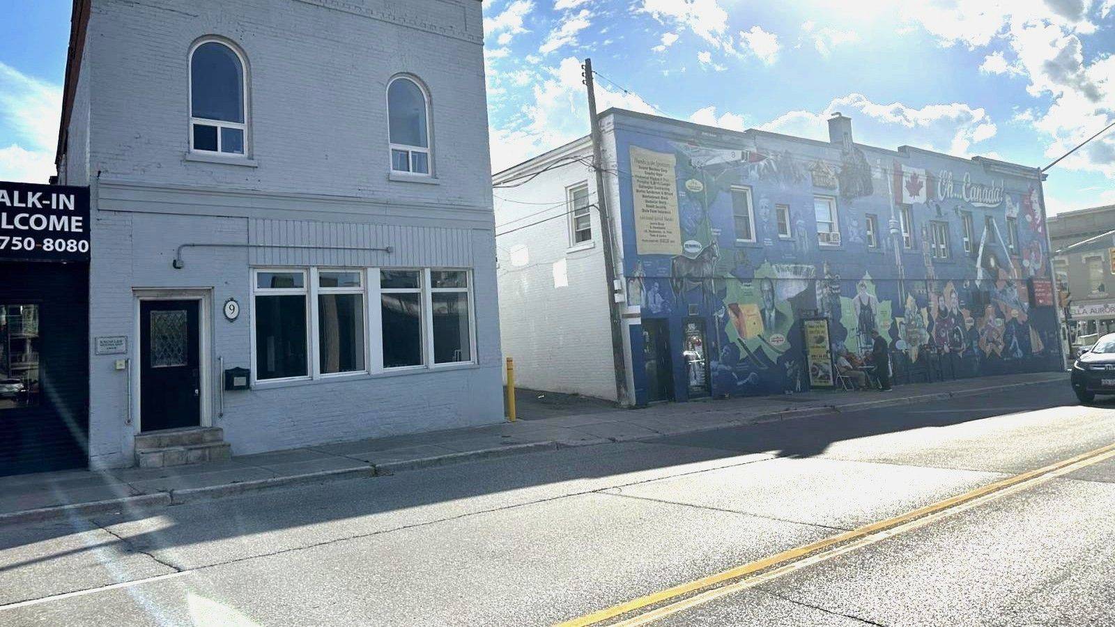 Aurora, ON L4G 1H4,9 Wellington ST E #C