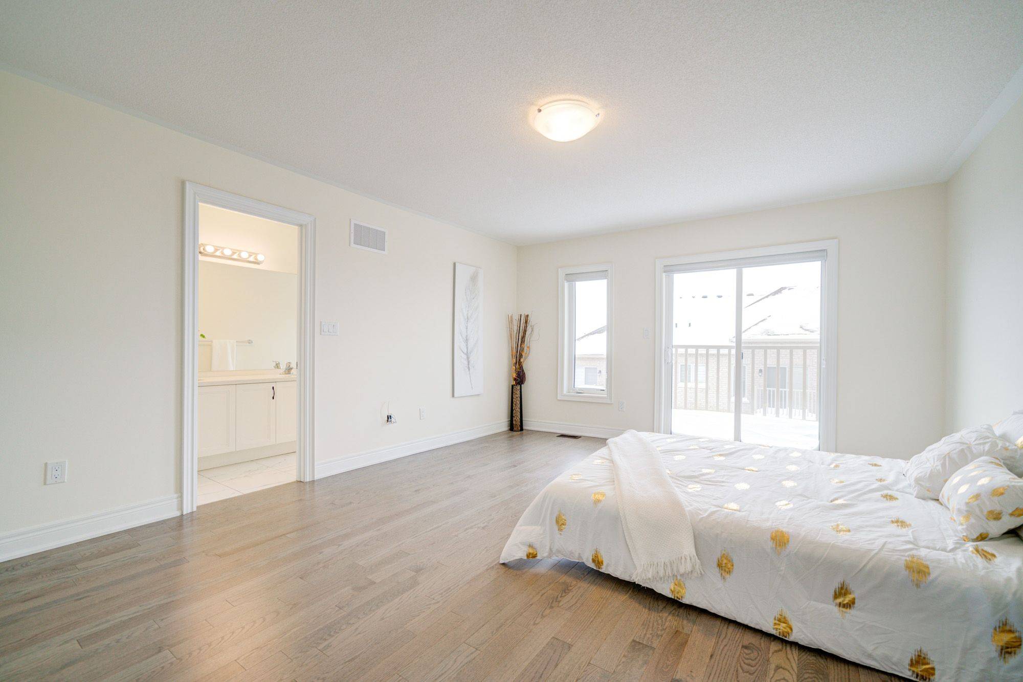 Markham, ON L3S 0E9,22 Thomas Hope LN