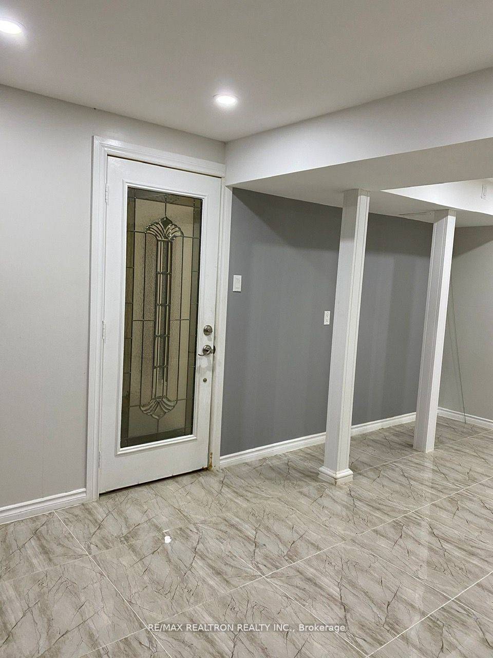 Newmarket, ON L3Y 7N3,148 John Bowser CRES #BSMNTLL