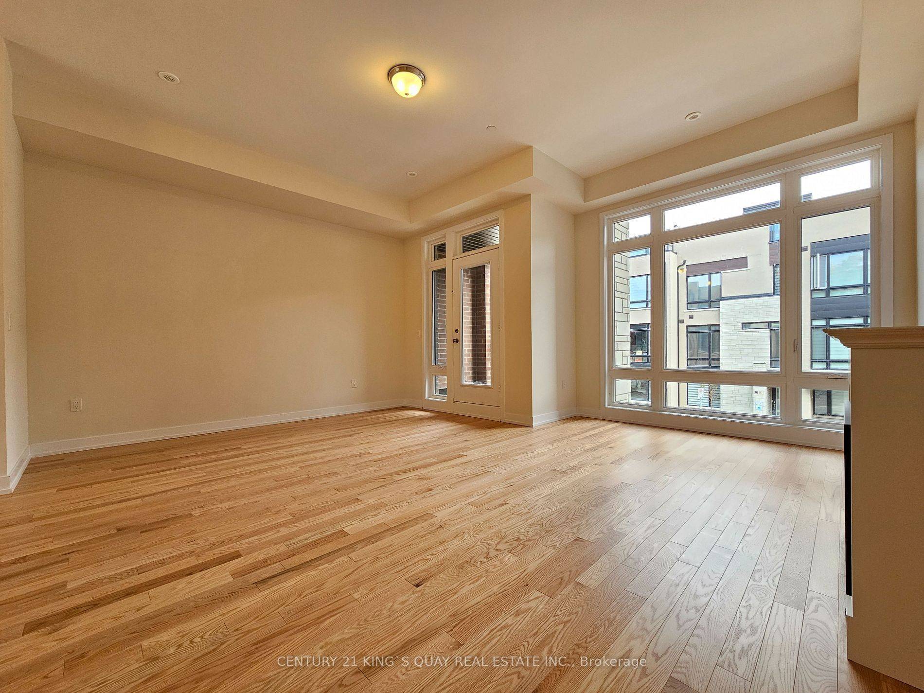 Richmond Hill, ON L4E 1G9,118 Credit LN