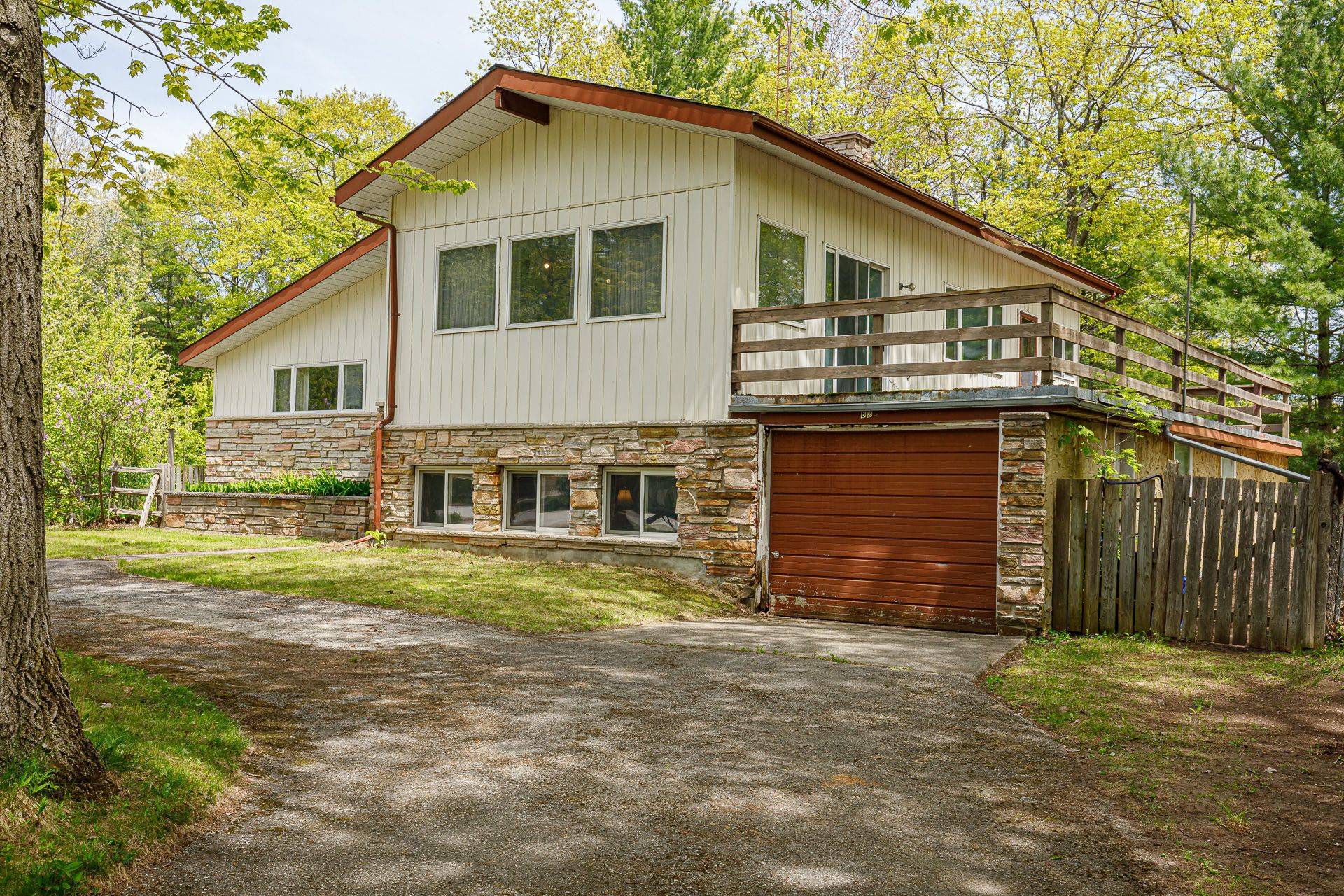 Wasaga Beach, ON L9Z 2V1,828 Oxbow Park DR