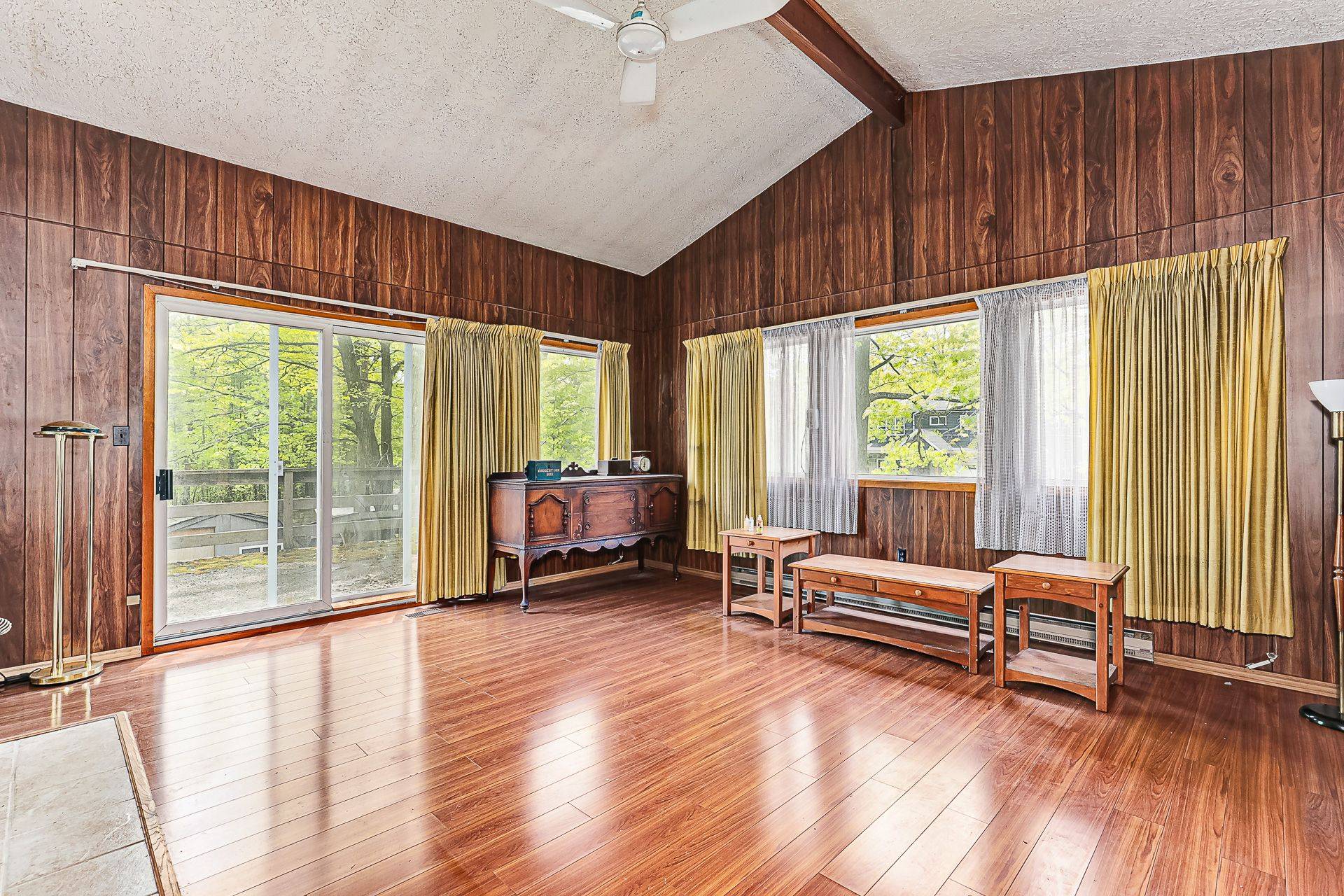 Wasaga Beach, ON L9Z 2V1,828 Oxbow Park DR