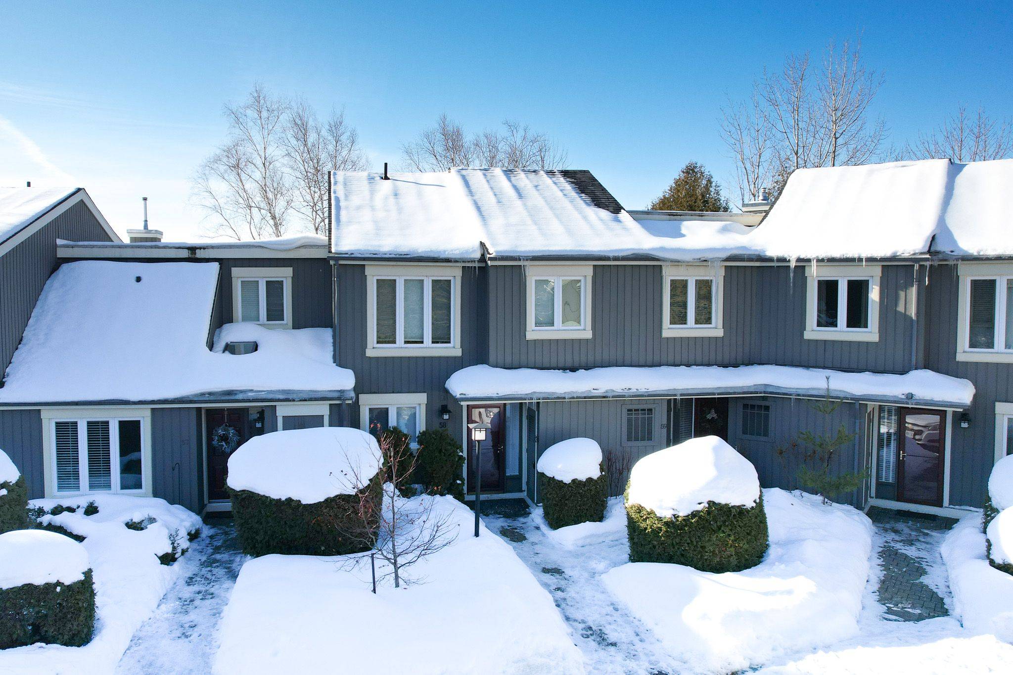 Collingwood, ON L9Y 5B4,145 Fairway CRES #58