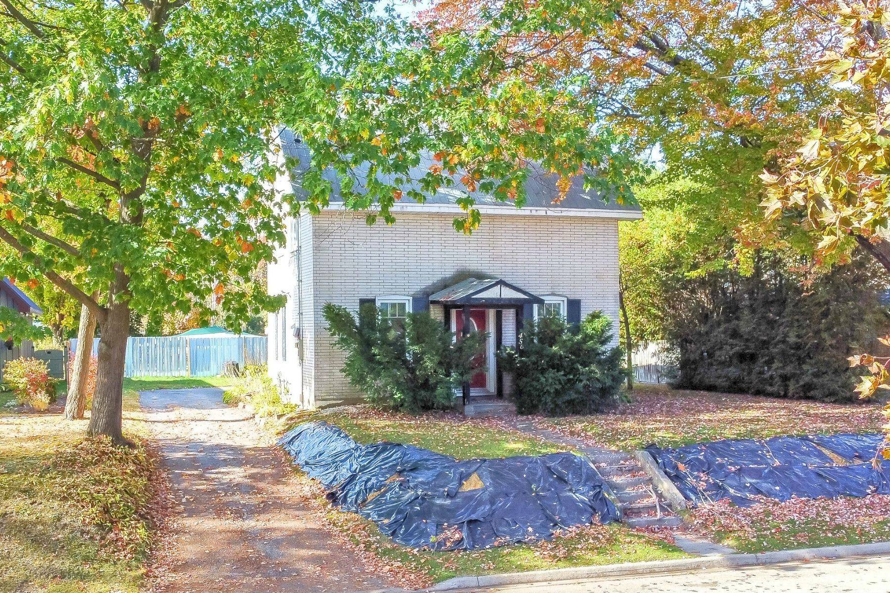 Midland, ON L4R 3J4,456 Queen ST