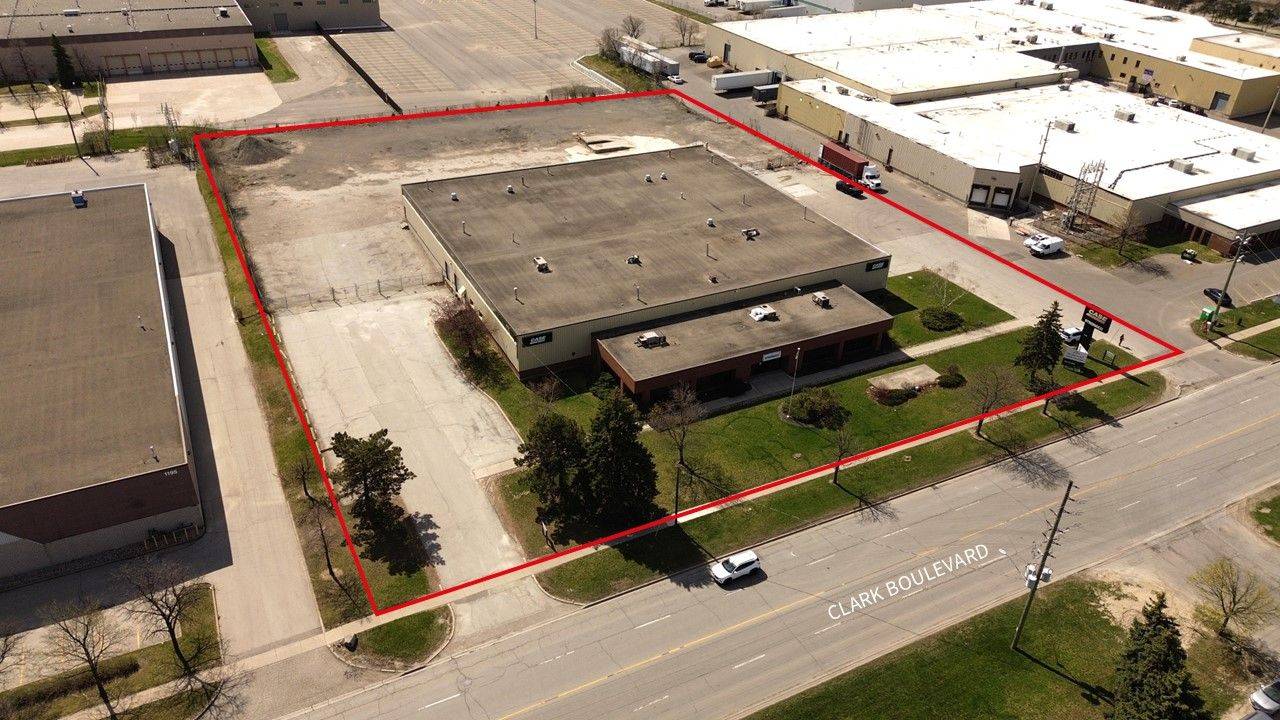 Brampton, ON L6T 3W4,1075 Clark BLVD