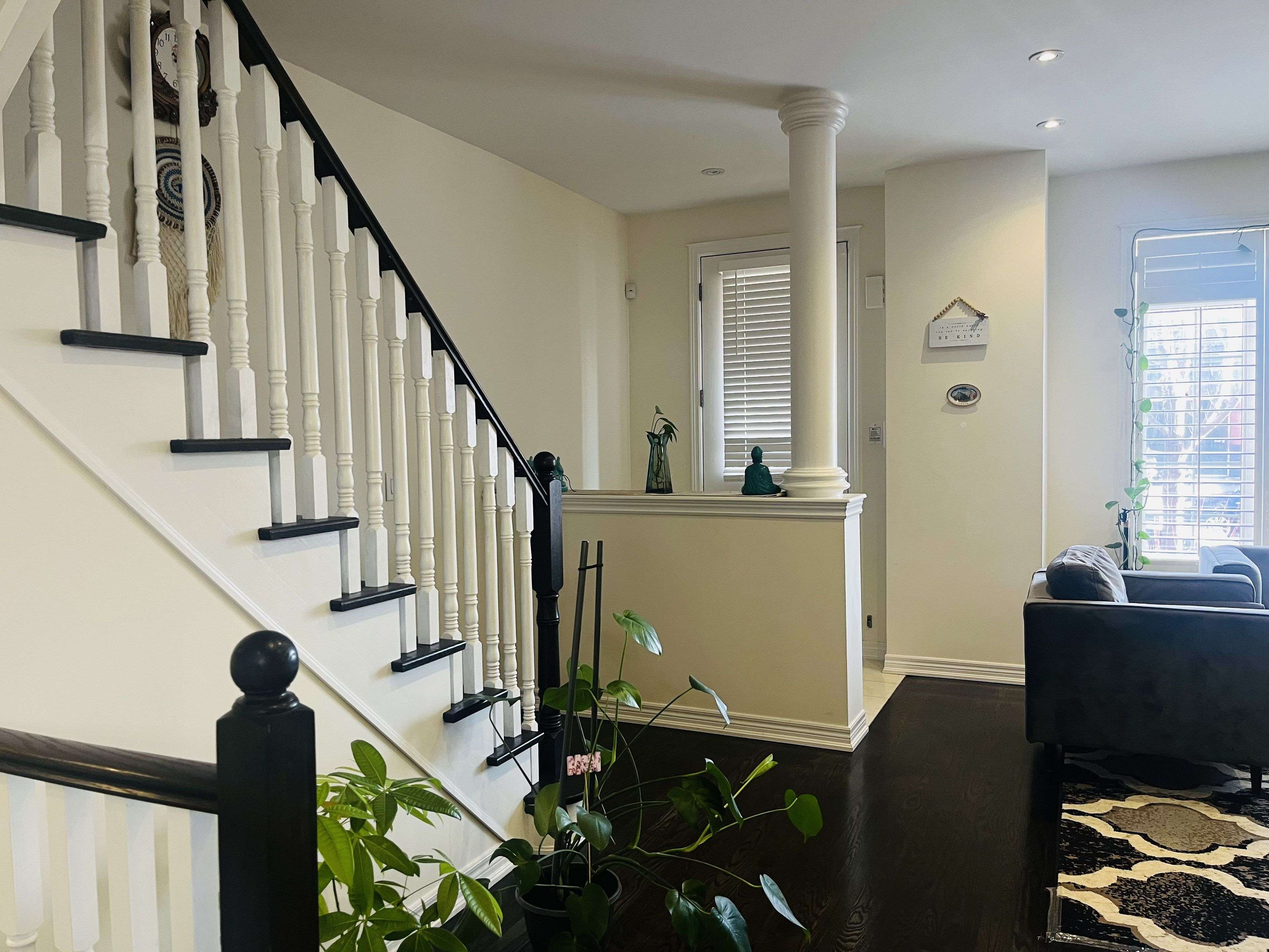 Oakville, ON L6M 0P8,571 Sixteen Mile DR