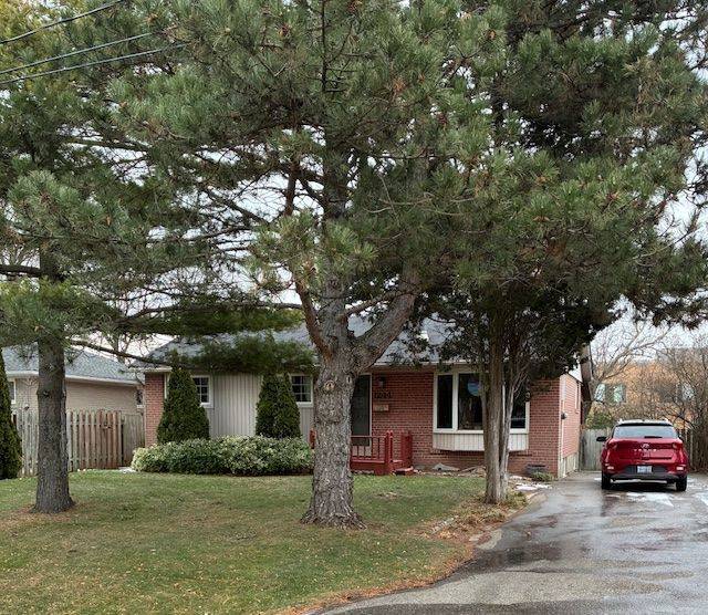 Oakville, ON L6L 2C1,1244 Bridge RD