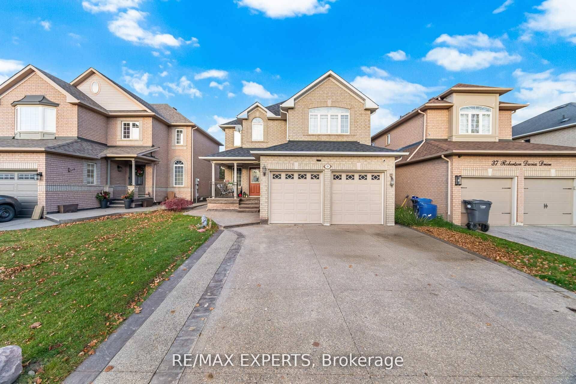 Brampton, ON L7A 1K3,39 Robertson Davies DR