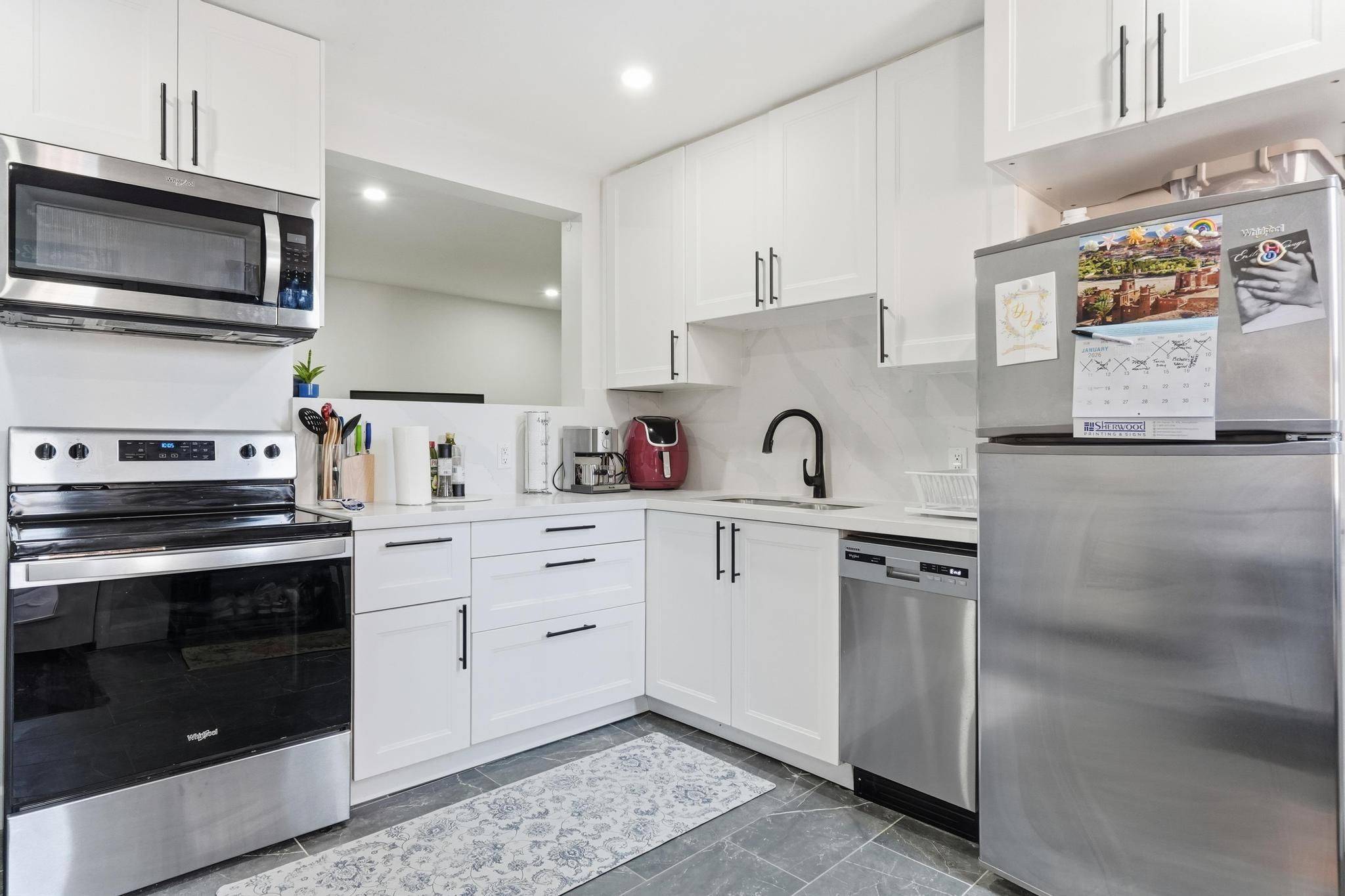 Halton Hills, ON L7G 3G3,66 MAIN ST #2