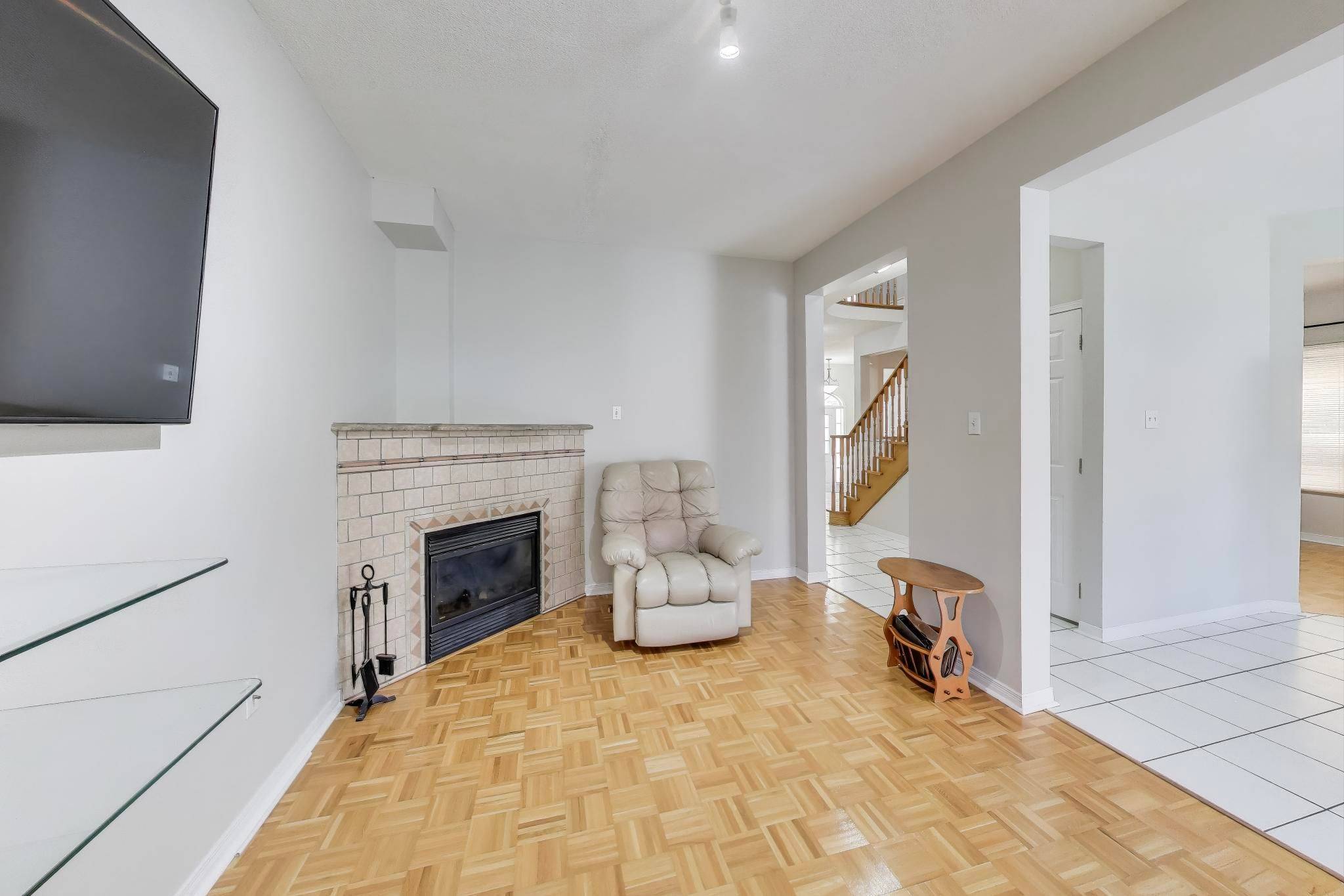 Brampton, ON L7A 1M3,283 Van Kirk DR