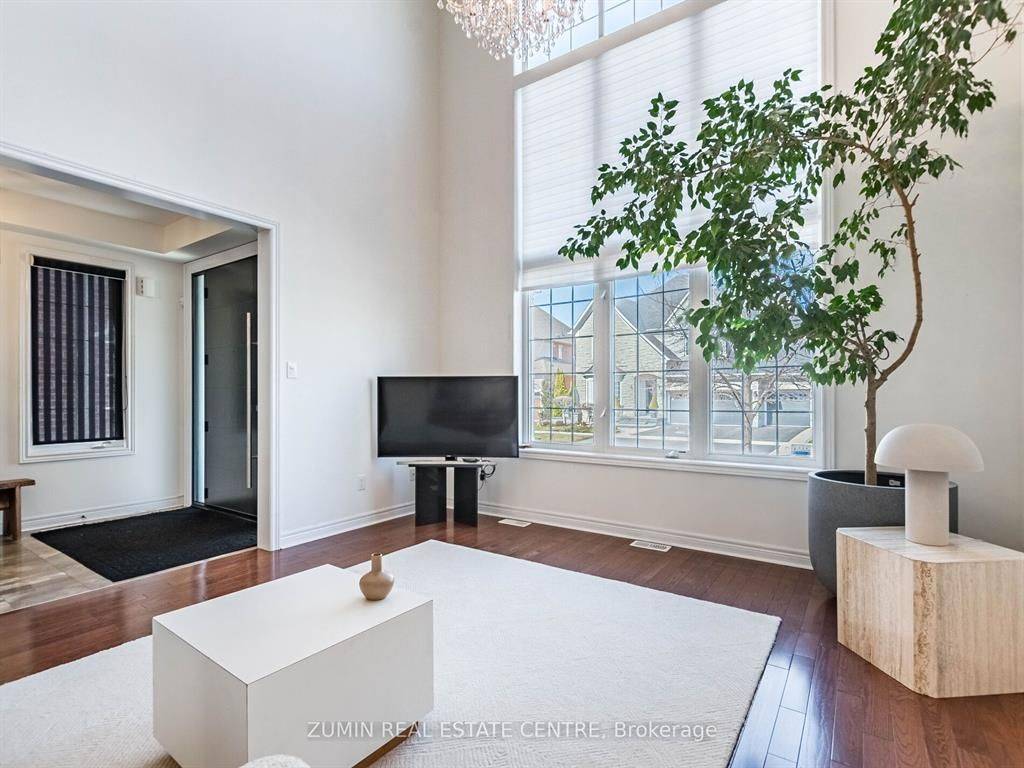 Brampton, ON L6P 3E2,15 Garryoaks DR