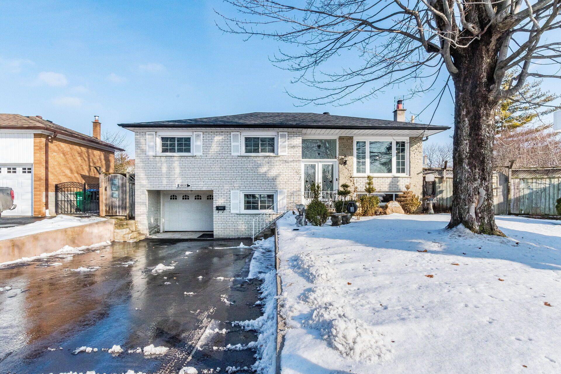 Mississauga, ON L4T 2A2,3800 Wyewood RD