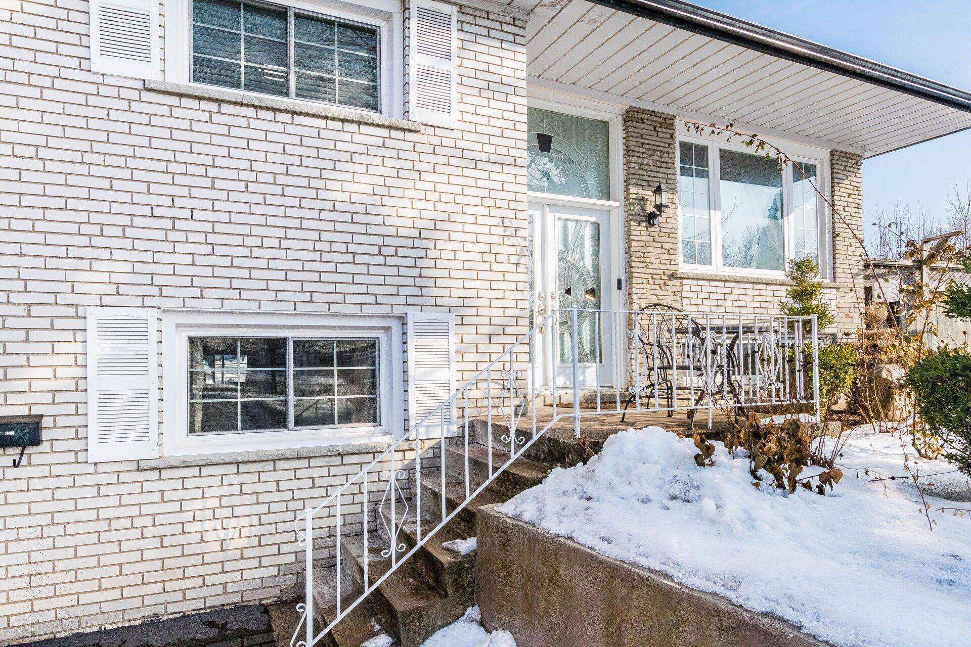 Mississauga, ON L4T 2A2,3800 Wyewood RD