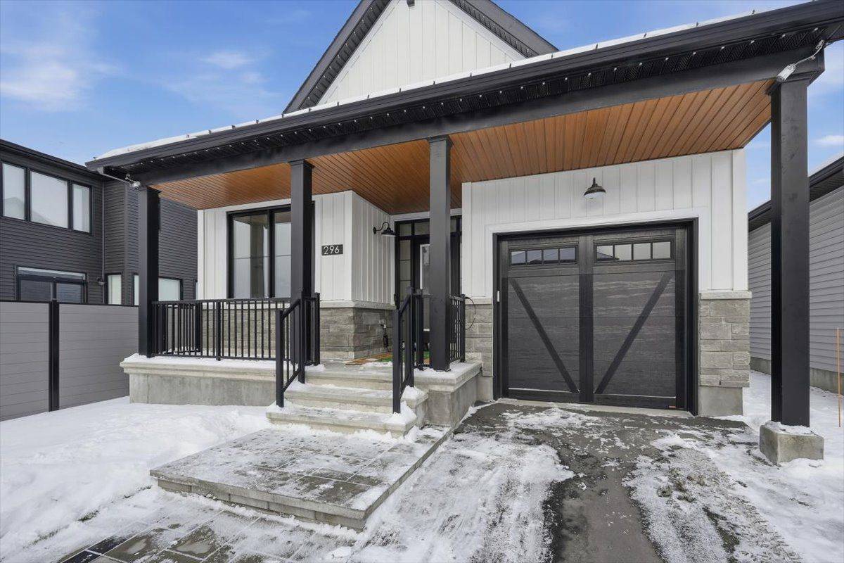 Orleans - Convent Glen And Area, ON K1W 0R4,296 Cornice ST